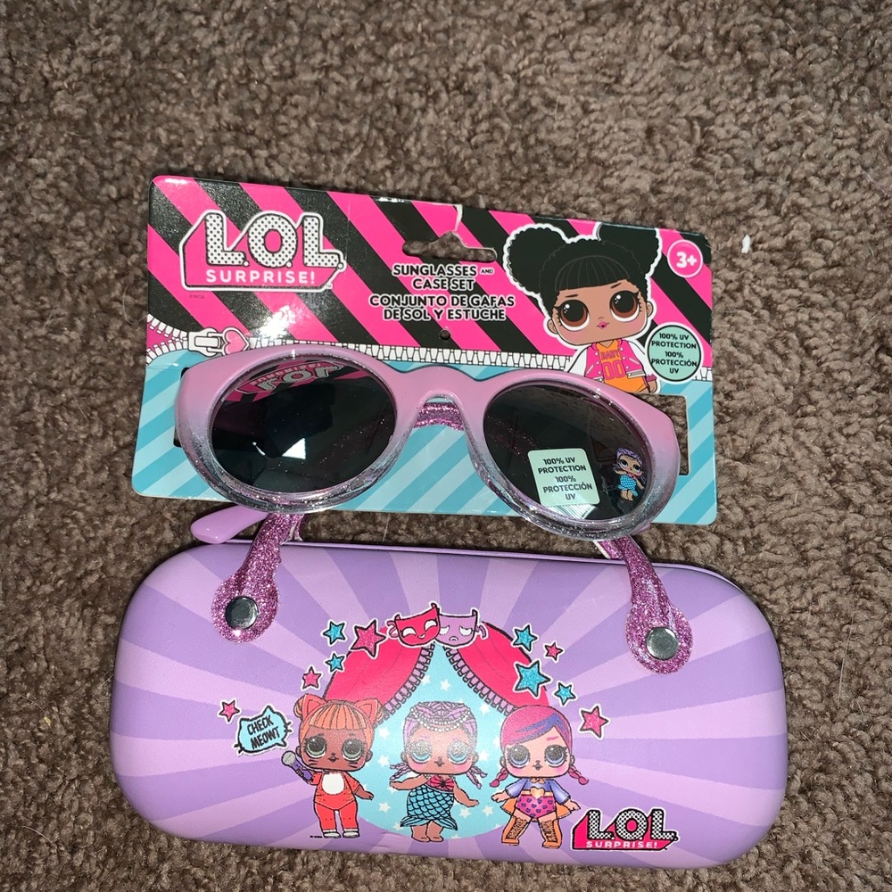 Girls sunglasses with case